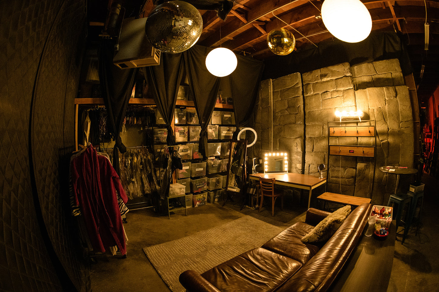 POP-UP DUNGEON RENTALS – LIMITED TIME ONLY